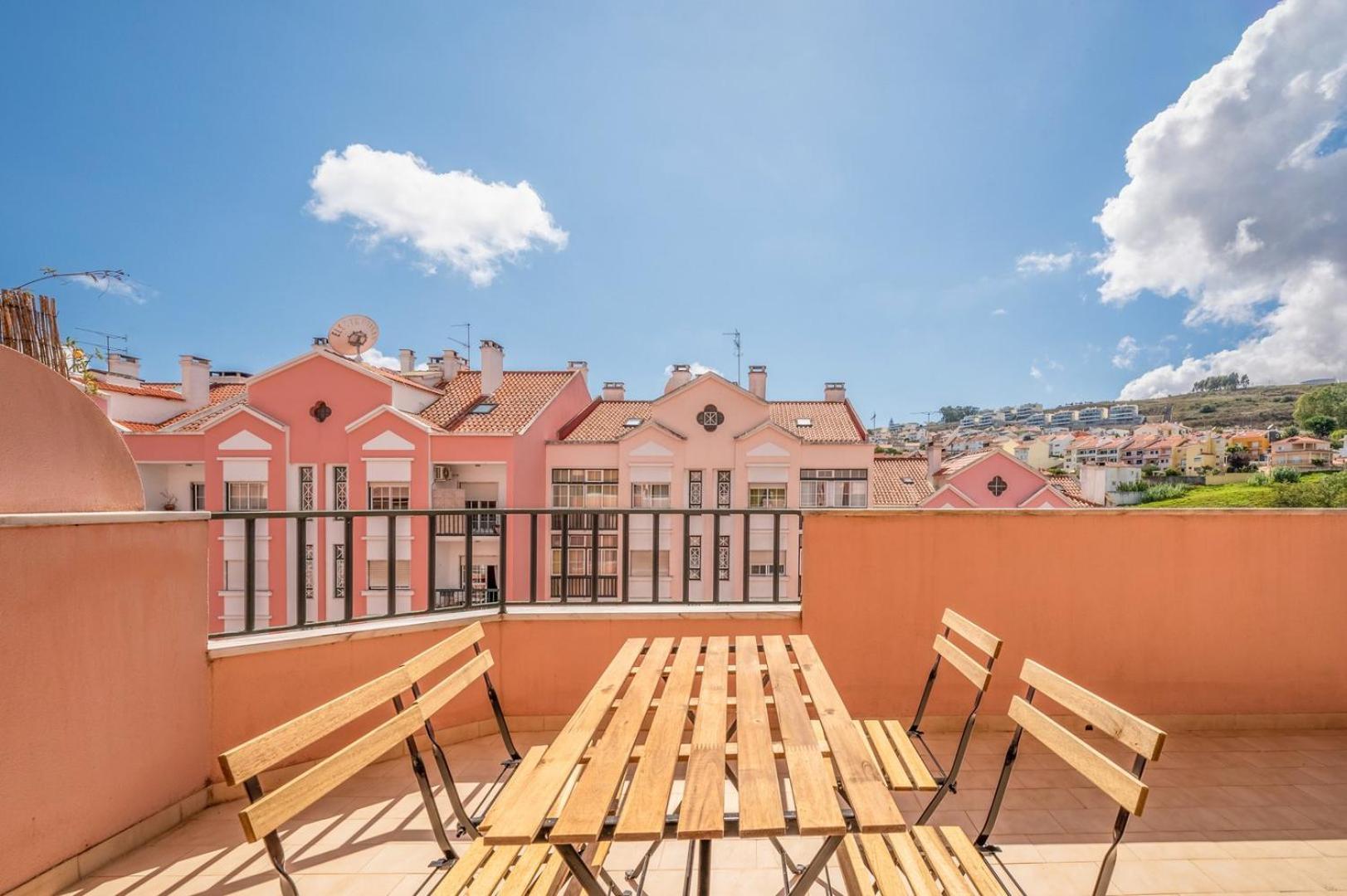 Guestready - Spacious Residence In Oeiras Barcarena Экстерьер фото